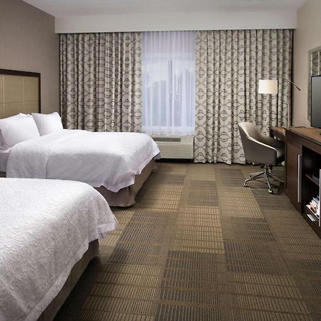 Hampton Inn & Suites Falls Church Ngoại thất bức ảnh